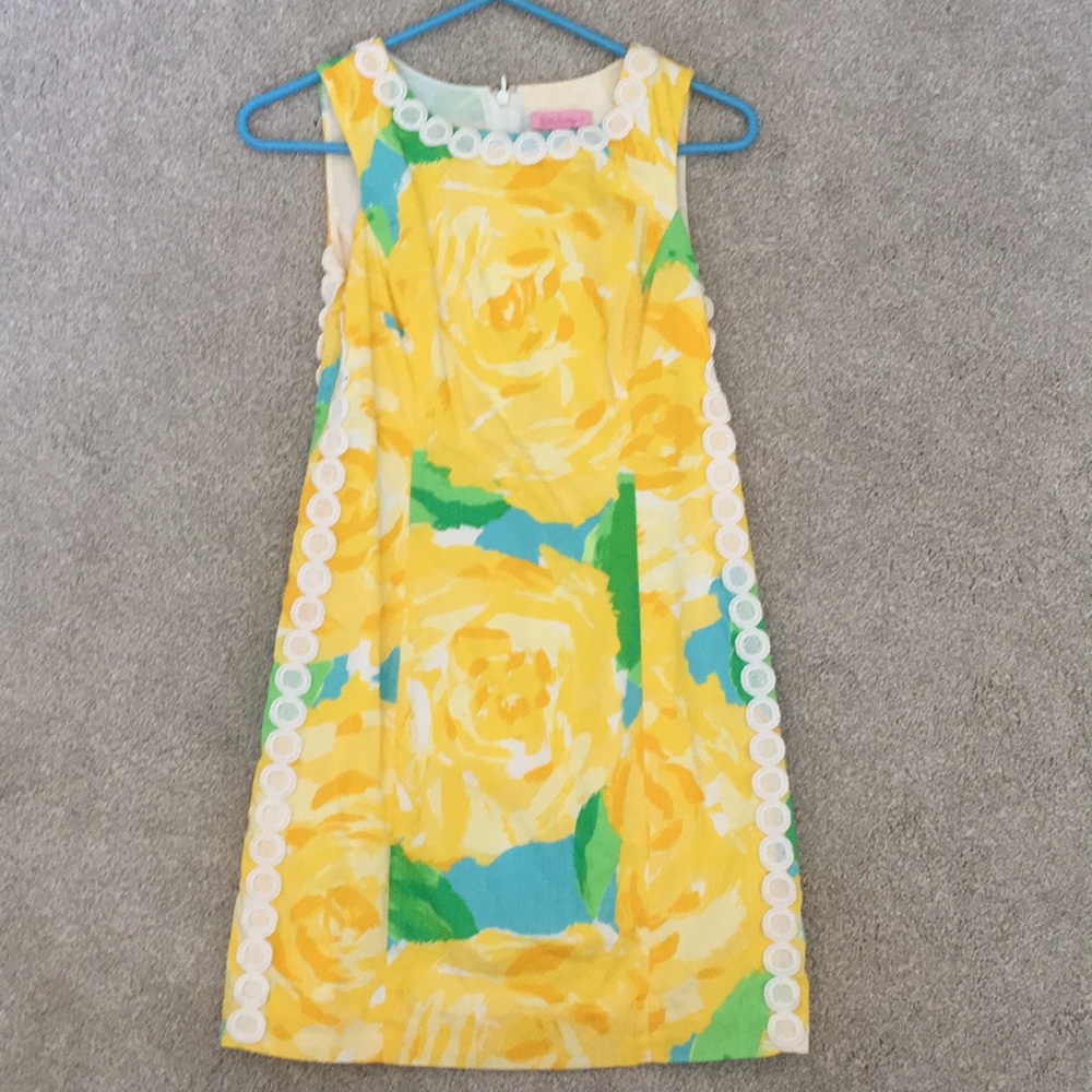 Lilly Pulitzer yellow shift dress